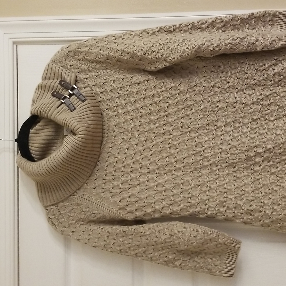 Gorgeous women's Calvin Klein sweater dress - Picture 2 of 10